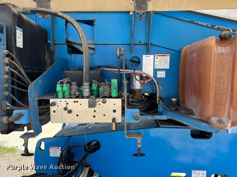 image for item DI9189 2008 Genie S65 boom lift