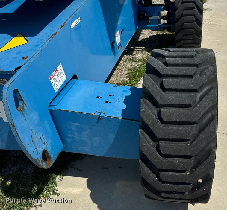image for item DI9189 2008 Genie S65 boom lift