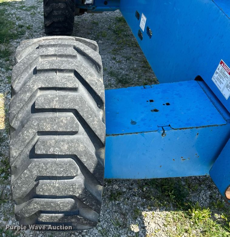 image for item DI9189 2008 Genie S65 boom lift