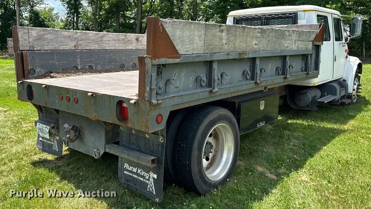 image for item DI9197 2001 International 4700  Crew Cab dump truck