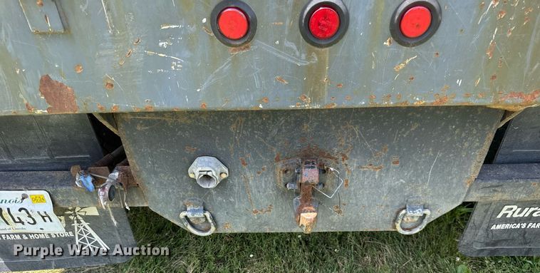 image for item DI9197 2001 International 4700  Crew Cab dump truck