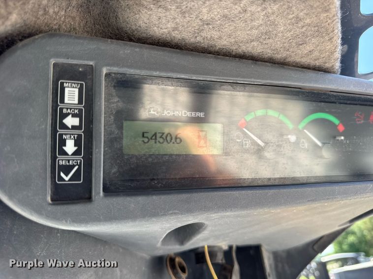 image for item DI9215 2013 John Deere 332D skid steer loader