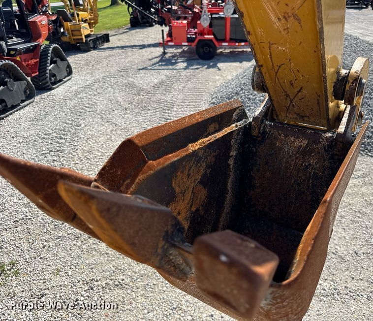 image for item DI9216 2018 Vermeer RTX550 trencher