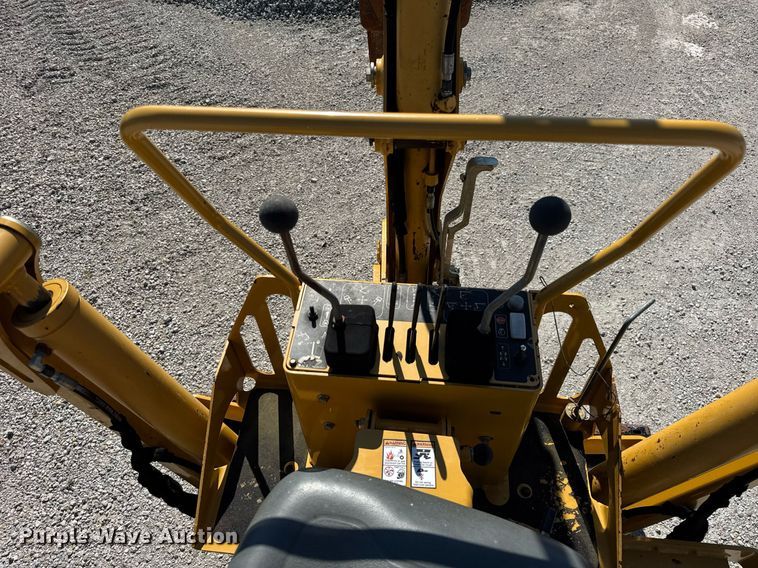 image for item DI9216 2018 Vermeer RTX550 trencher