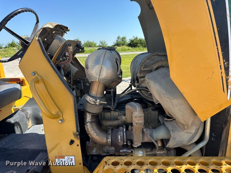 image for item DI9216 2018 Vermeer RTX550 trencher