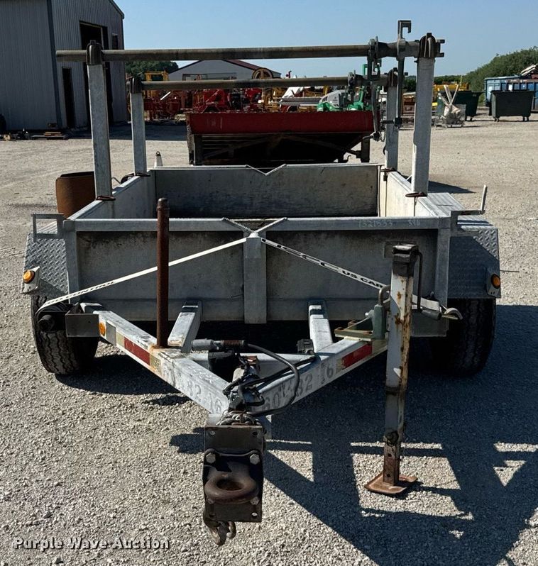 image for item DI9238 1999 Sauber Mfg Co 1521 reel trailer