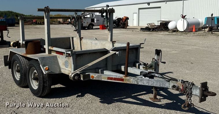 image for item DI9238 1999 Sauber Mfg Co 1521 reel trailer