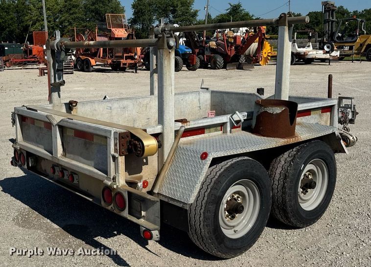 image for item DI9238 1999 Sauber Mfg Co 1521 reel trailer