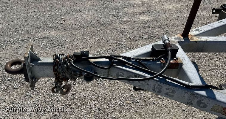 image for item DI9238 1999 Sauber Mfg Co 1521 reel trailer