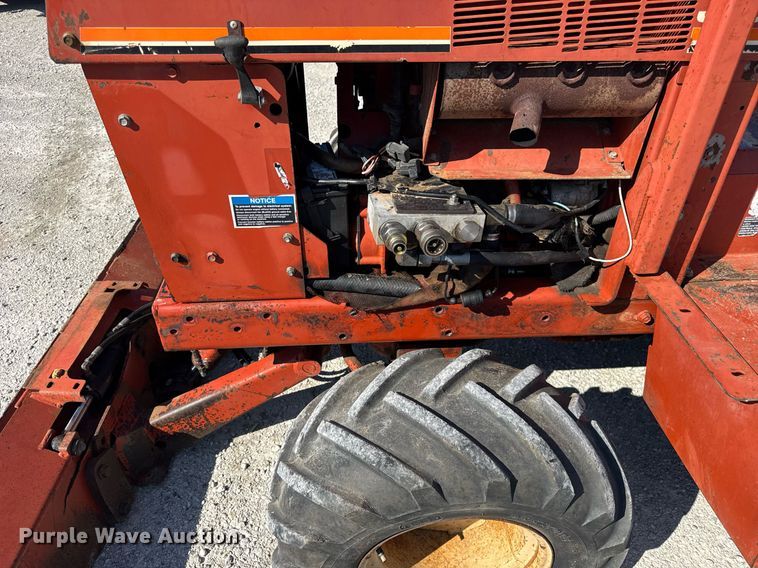 image for item DI9254 2004 Ditch Witch 3700DD trencher