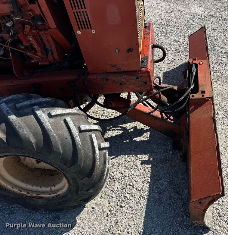 image for item DI9254 2004 Ditch Witch 3700DD trencher