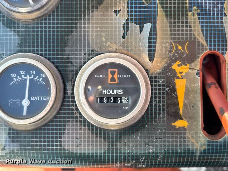 image for item DI9254 2004 Ditch Witch 3700DD trencher