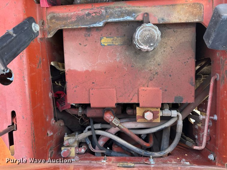 image for item DI9254 2004 Ditch Witch 3700DD trencher