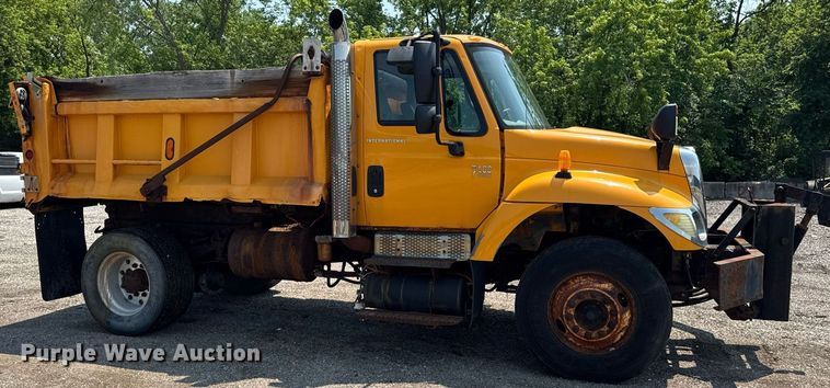 image for item DI9311 2005 International 7400 dump truck