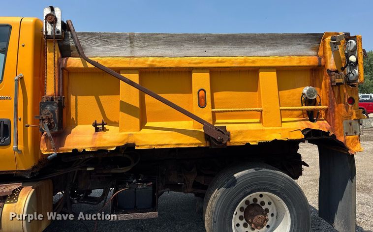 image for item DI9311 2005 International 7400 dump truck