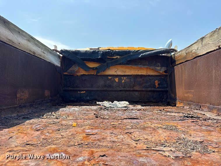 image for item DI9311 2005 International 7400 dump truck