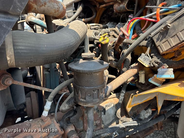 image for item DI9311 2005 International 7400 dump truck