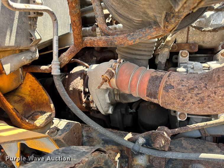 image for item DI9311 2005 International 7400 dump truck