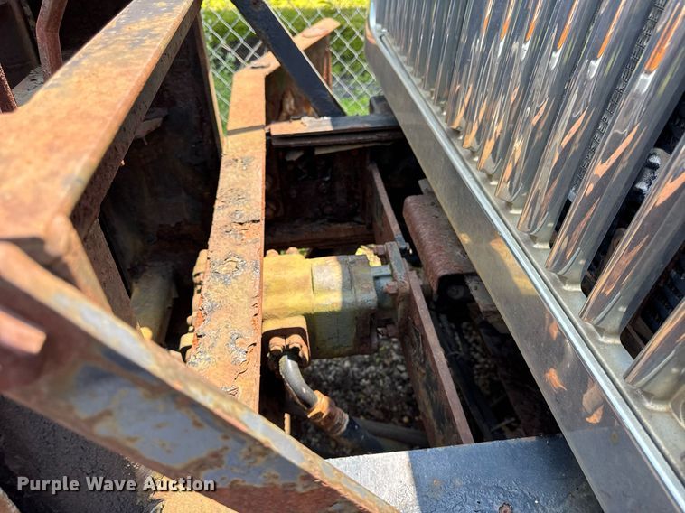 image for item DI9338 2005 International 7400 dump truck