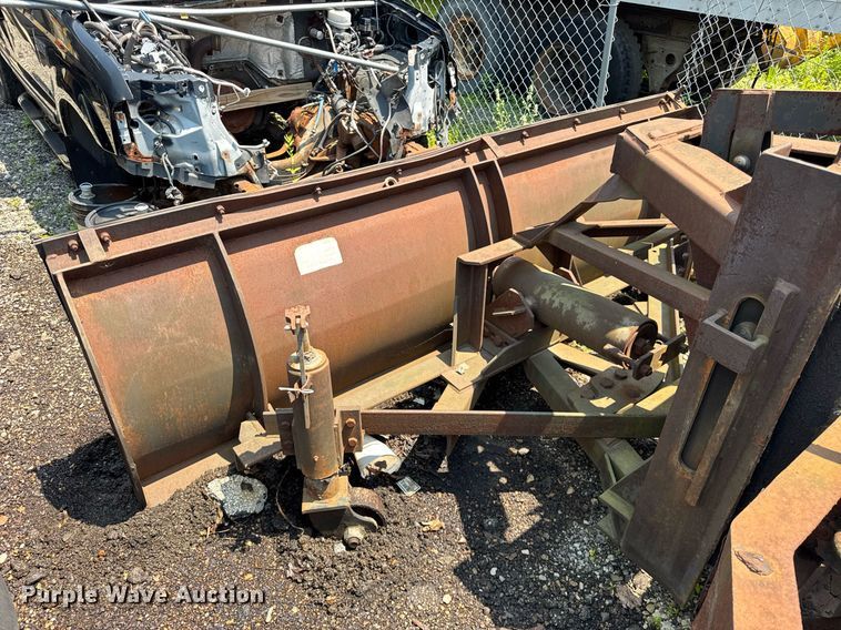 image for item DI9338 2005 International 7400 dump truck