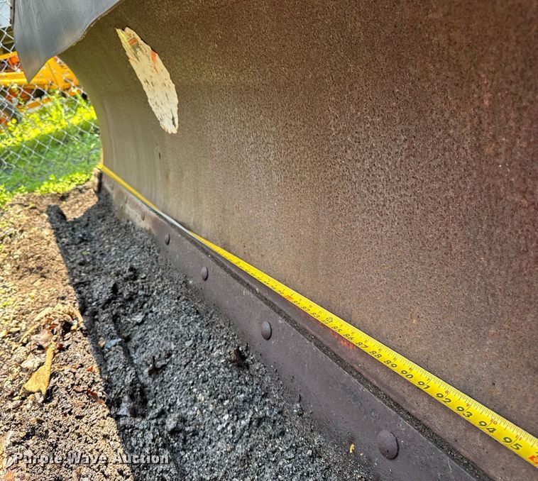 image for item DI9338 2005 International 7400 dump truck