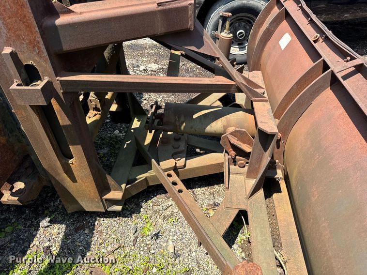 image for item DI9338 2005 International 7400 dump truck