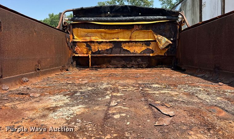 image for item DI9338 2005 International 7400 dump truck