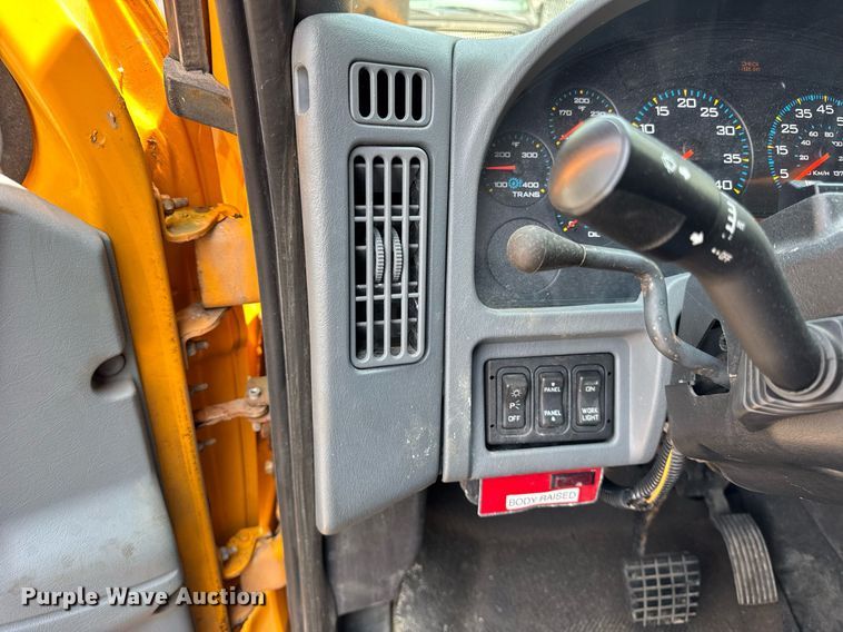 image for item DI9338 2005 International 7400 dump truck