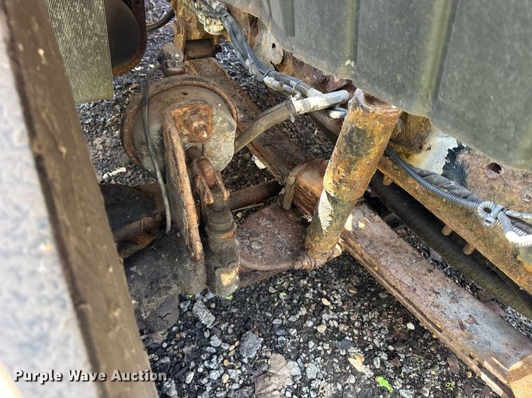 image for item DI9338 2005 International 7400 dump truck