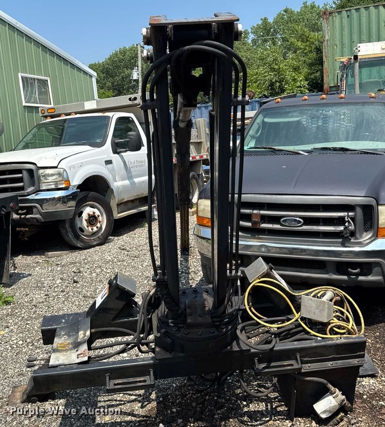 image for item DI9339 Jomac Hydraulic HFC 3019 crane