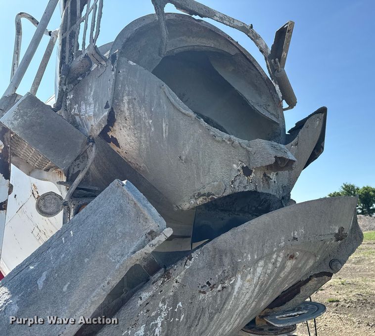 image for item DK7262 2014 Kenworth W900 ready mix truck