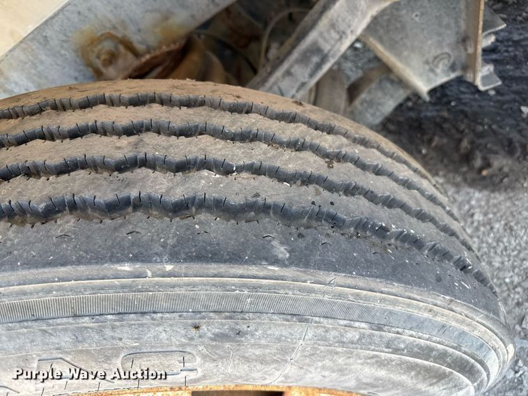 image for item DK7262 2014 Kenworth W900 ready mix truck