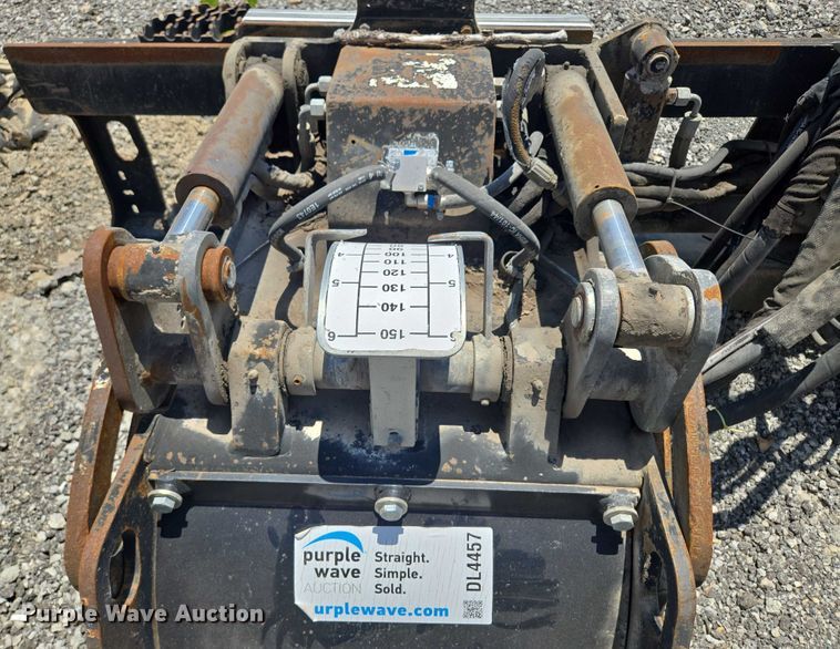 image for item DL4457 Caterpillar PC203 skid steer cold planer