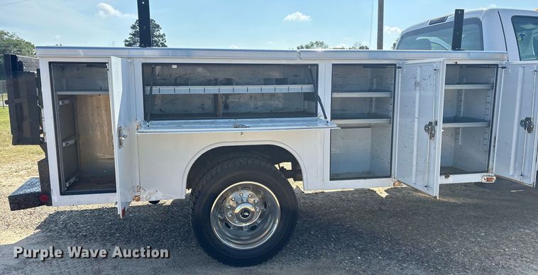 image for item DM1923 2015 Ford F550 Super Duty XL utility / service truck