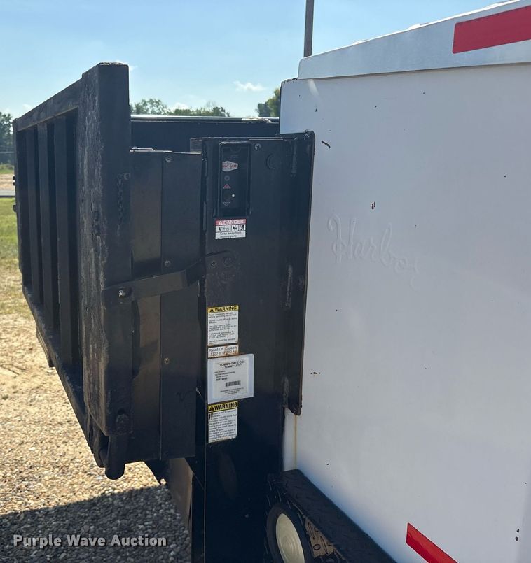 image for item DM1923 2015 Ford F550 Super Duty XL utility / service truck