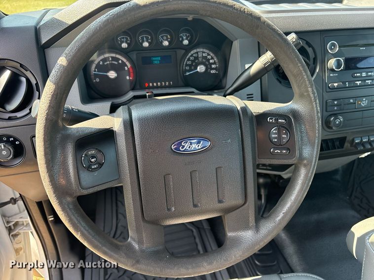 image for item DM1923 2015 Ford F550 Super Duty XL utility / service truck