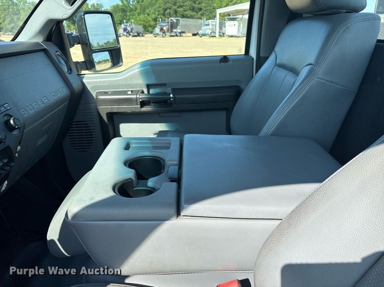 image for item DM1923 2015 Ford F550 Super Duty XL utility / service truck