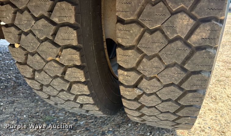 image for item DM1923 2015 Ford F550 Super Duty XL utility / service truck