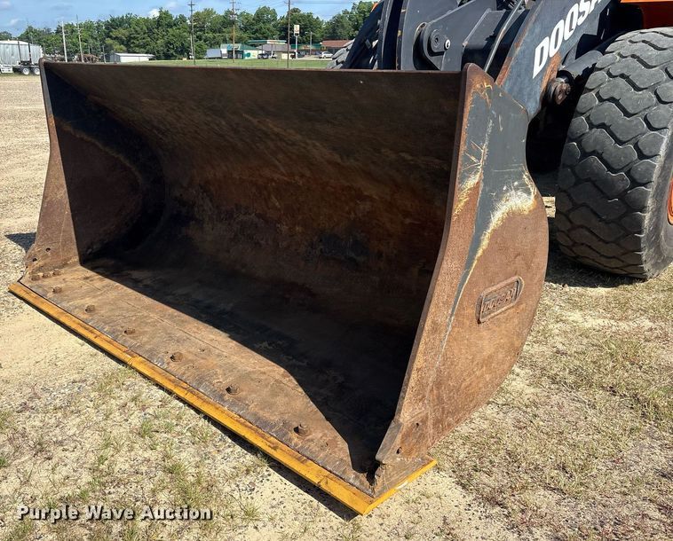 image for item DM1924 Doosan DL220-5 wheel loader