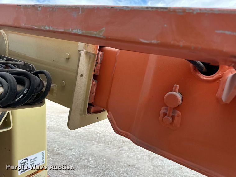 image for item DR3751 2006 JLG E300AJP boom lift