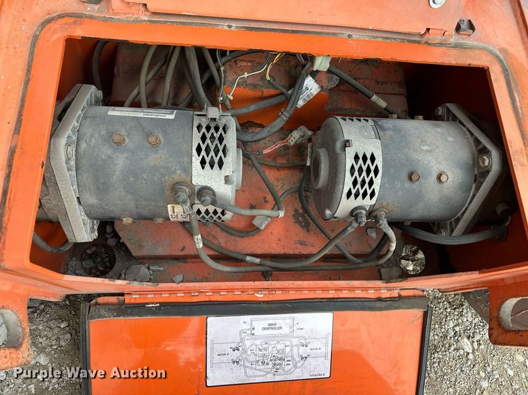 image for item DR3751 2006 JLG E300AJP boom lift