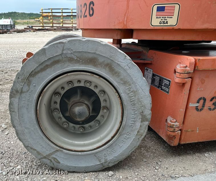 image for item DR3751 2006 JLG E300AJP boom lift