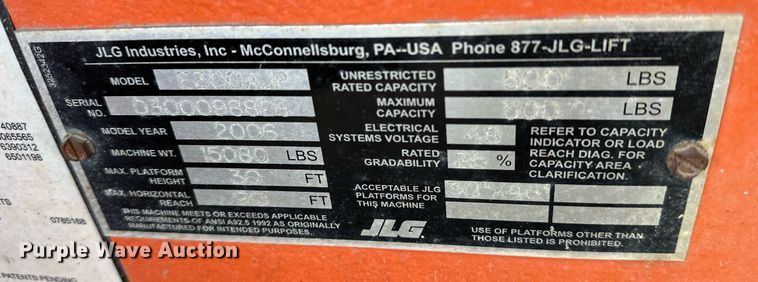 image for item DR3751 2006 JLG E300AJP boom lift