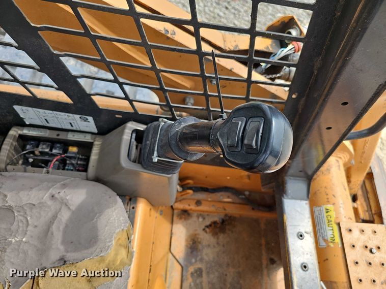 image for item DR3752 2006 Case 450CT tracked skid steer loader