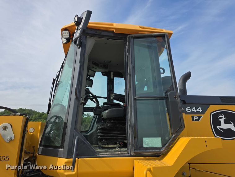 image for item DR3754 2021 John Deere 644 P-Tier wheel loader