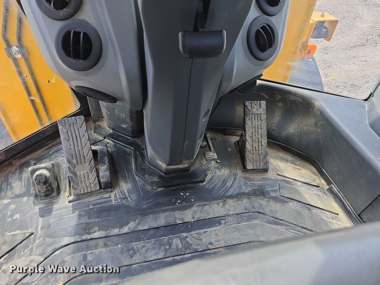 image for item DR3754 2021 John Deere 644 P-Tier wheel loader