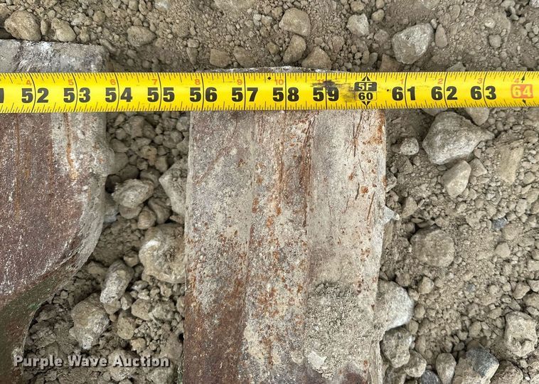 image for item DR3757 2017 Hitachi Zaxis 470LC-6 excavator