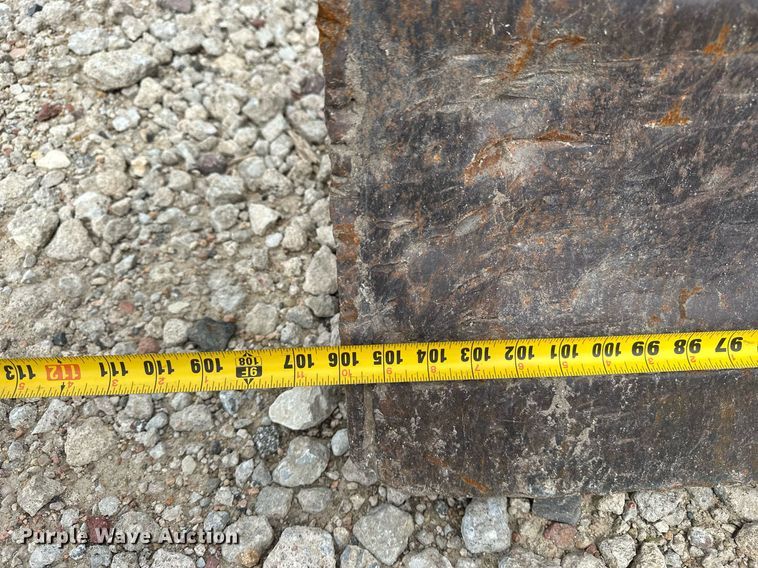 image for item DR3759 2012 Hitachi Zaxis 120-3 excavator