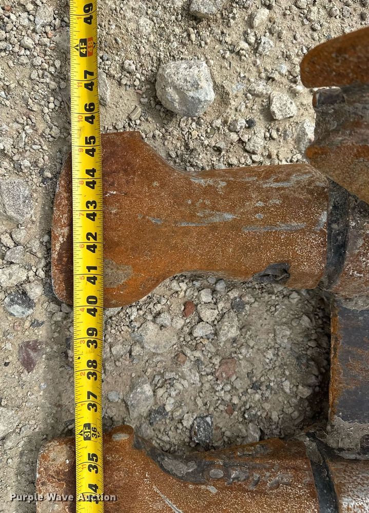 image for item DR3759 2012 Hitachi Zaxis 120-3 excavator