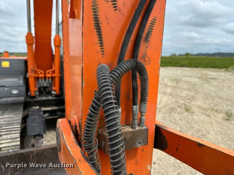 image for item DR3759 2012 Hitachi Zaxis 120-3 excavator